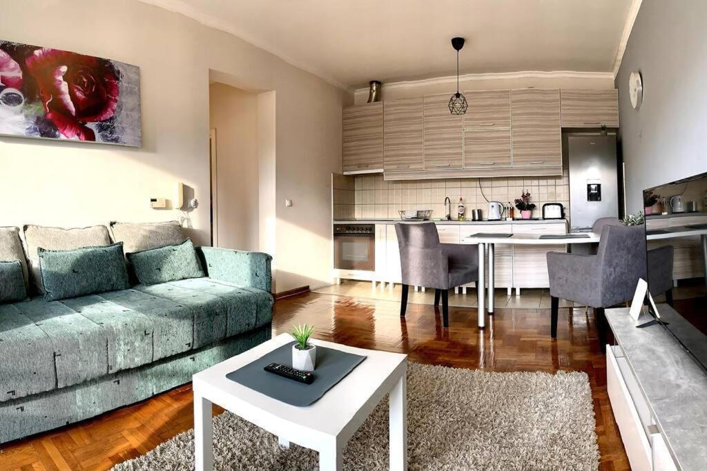 Sunkissed Apartment Βελιγράδι Εξωτερικό φωτογραφία